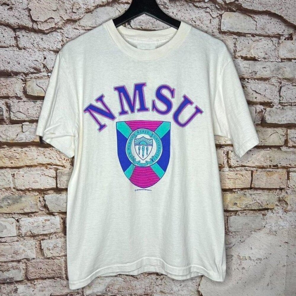 New Mexico State University 1998 Retro Fan Graphic Unisex T-Shirt .